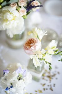 Romantic Wedding in peach and blue in Atzaro